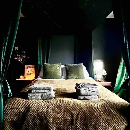 酒店 The Wizards House - Discounts For Long