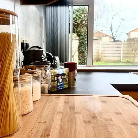 The Wizards House - Discounts For Long Otel 3*